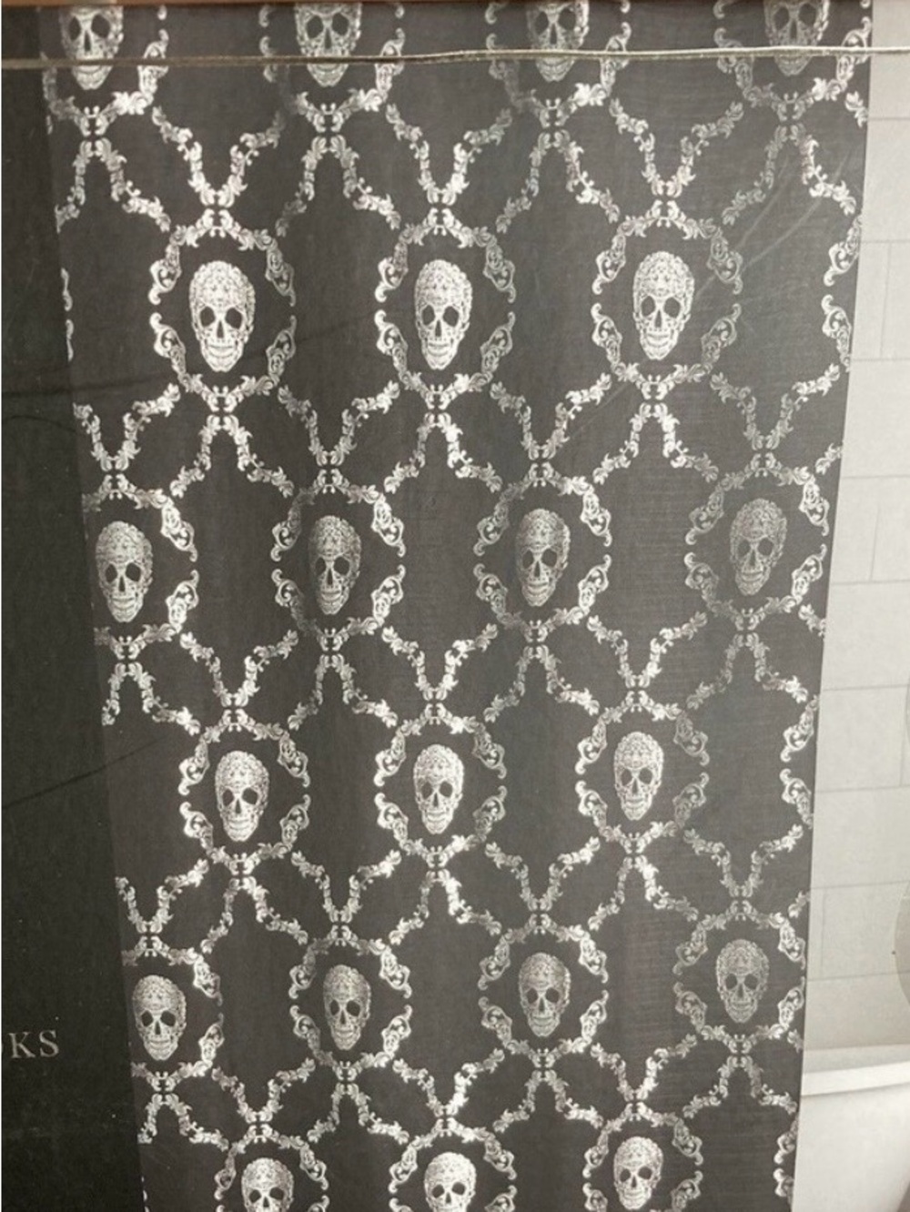 Shower Curtain New Skull Pattern Black and White Shower Curtain - 70x72